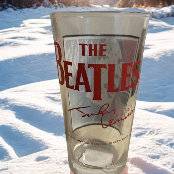 John Lennon Beatles pint glass - Picture 2 of 2
